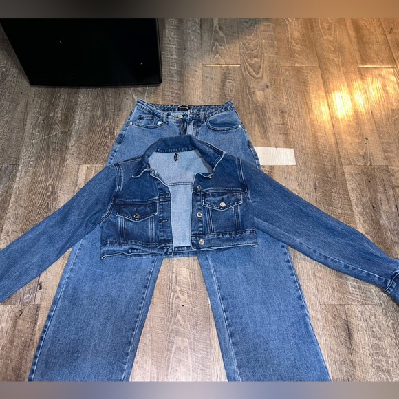 PRETTY LITTLE THING: Two Piece Denim Set - Picture 6 of 8